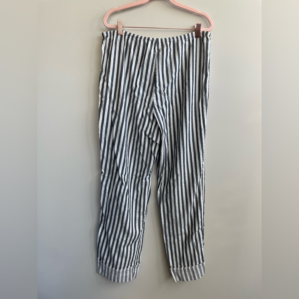 Victoria's Secret Gray White Silver Metallic Striped Pajama Set - Picture 9 of 16